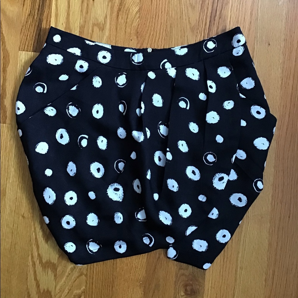 Fitted skirt